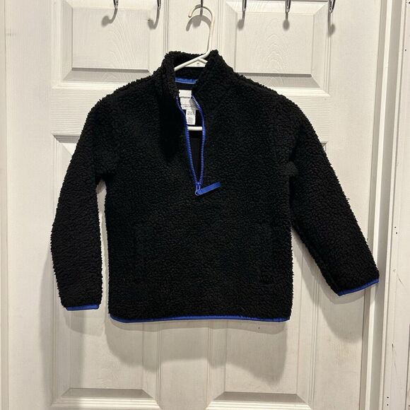 Amazon Essentials Boys Size Small 6-7 Fleece Pull Over Jacket Black 1/4 zip Soft - Picture 1 of 5